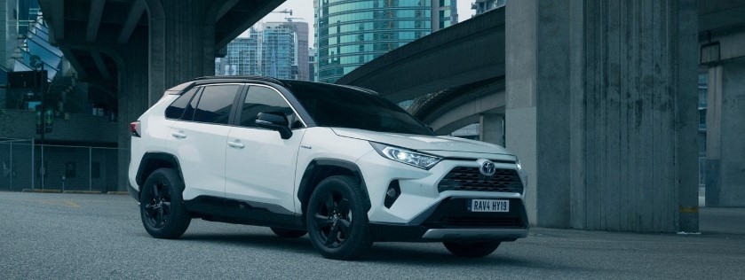 Toyota RAV4 стал бестселлером майского рынка новых автомобилей