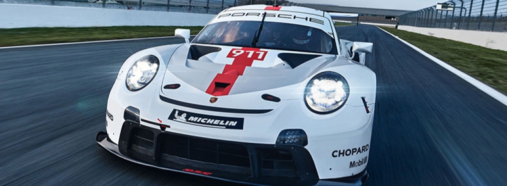 Porsche представил обновленное гоночное купе 911 RSR