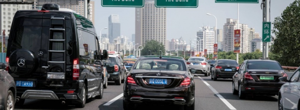 Mercedes будет «тренировать» беспилотные автомобили на китайцах