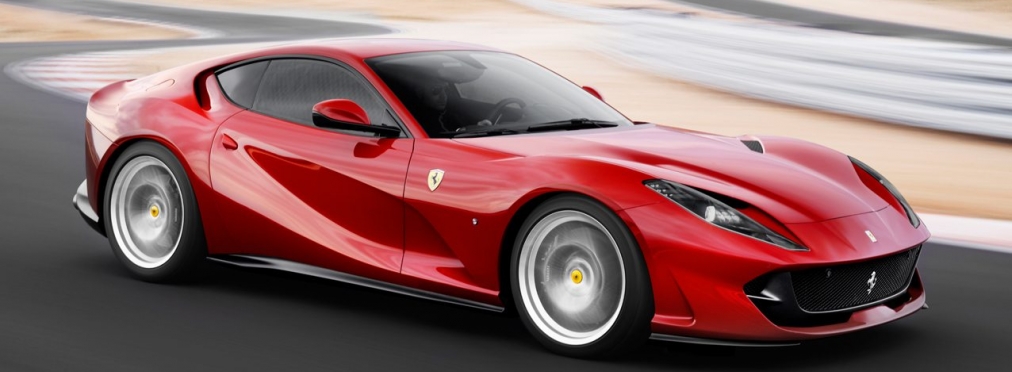 Работник автомойки разбил Ferrari за 100тыс. евро, принадлежащий известному футболисту