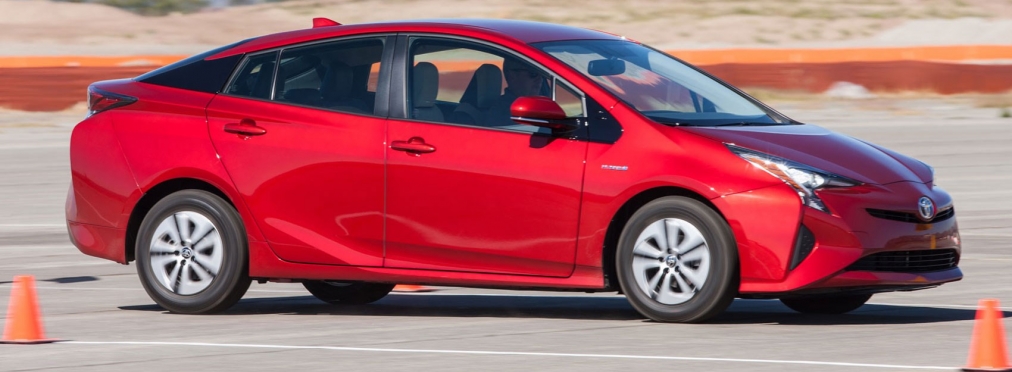 Toyota Prius стала самым экономичным авто в отношении расхода топлива