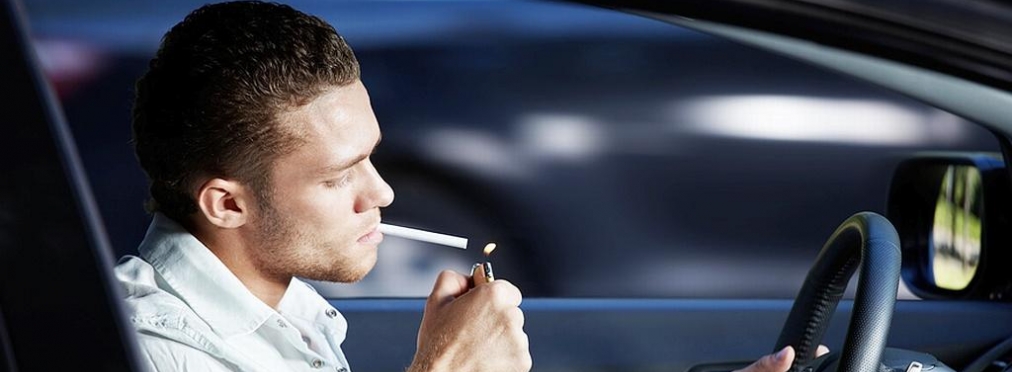 Курение за рулем теперь грозит большим штрафом