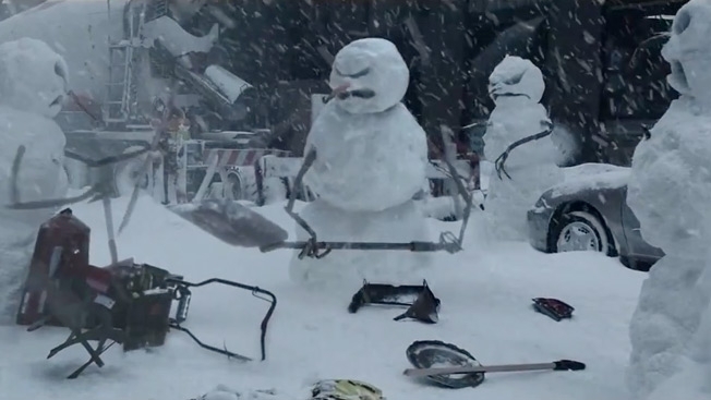 Банда злобных снеговиков пыталась погубить новый кроссовер от Nissan