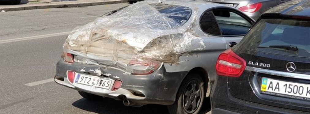 Авто на еврономерах поразило кошмарным ремонтом