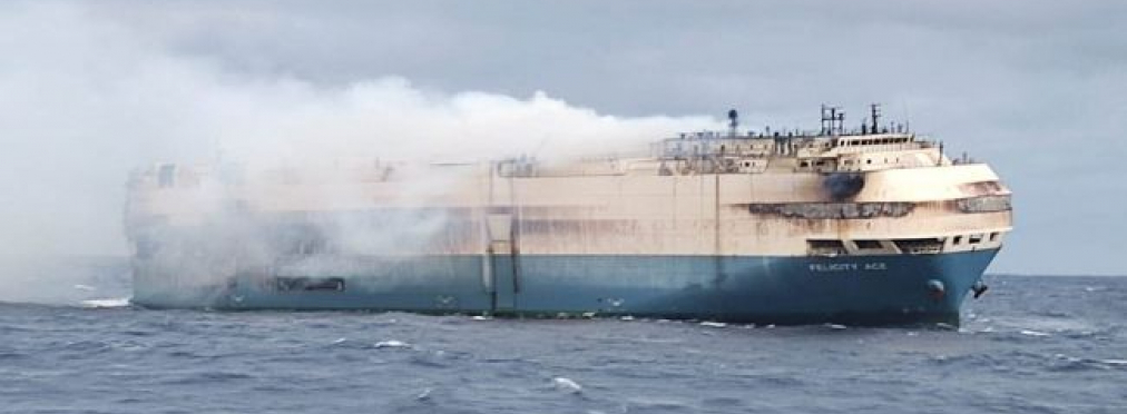 Сгоревший корабль с 4 тысячами машин может вызвать подорожание на авторынке