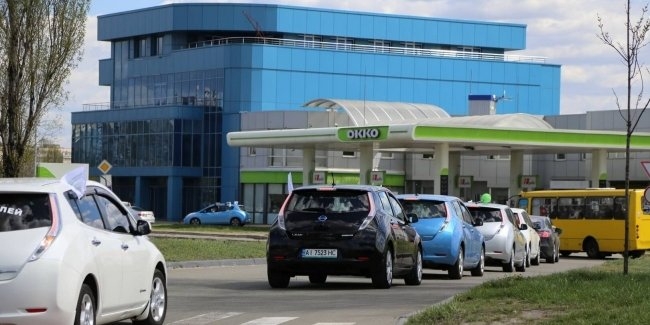 В Украине планируют устанавливать зарядные станции на всех АЗС