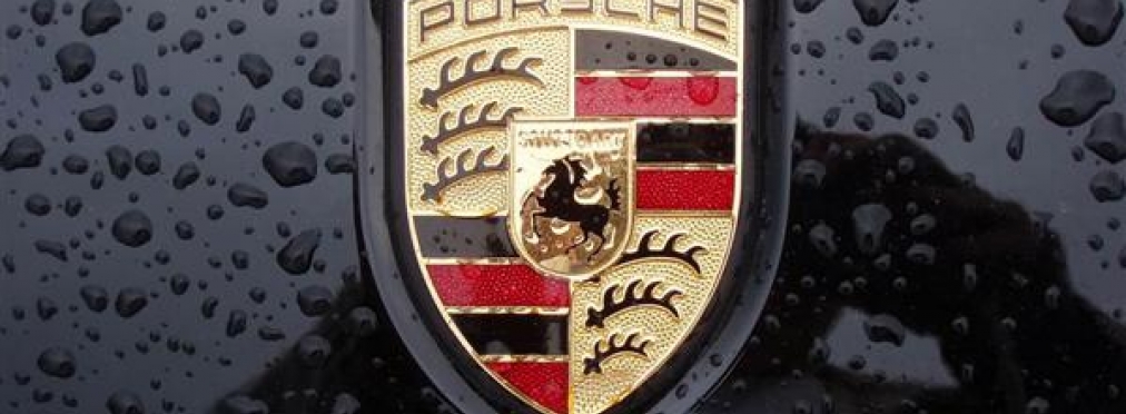 Новый гибрид Porsche оснастят двумя установками