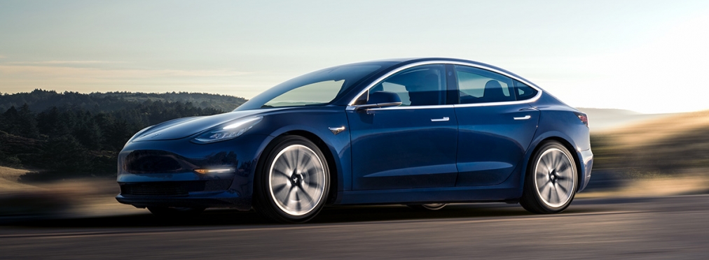 Самым популярным электромобилем в США стала Tesla Model 3