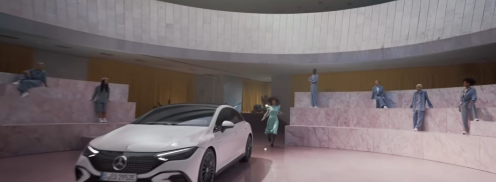 Рекламу электромобиля Mercedes-Benz EQE сняли в Киеве