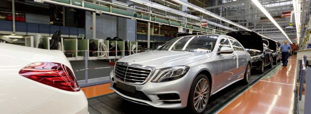 Mercedes-Benz «научил» свои автомобили самостоятельно «сходить» с конвейера