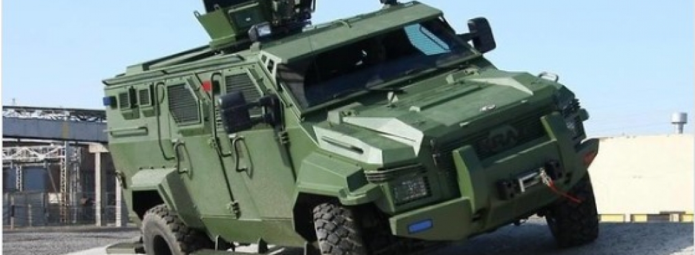 Украинский беспилотный бронеавтомобиль «заинтриговал всех»