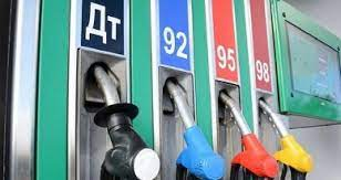 В Украине дешевеет бензин и дизель