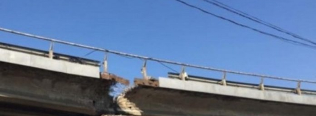 В Киеве продолжают «уставать» мосты