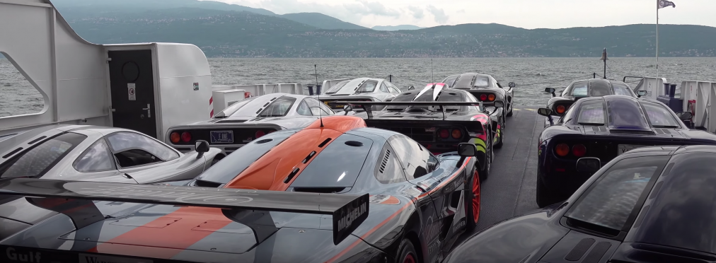 На видео показали паром полностью заполненный суперкарами McLaren 