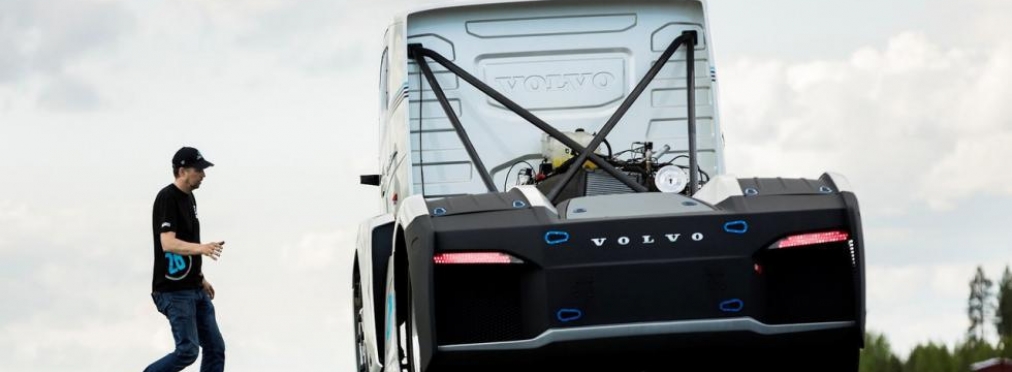 2400-сильный грузовик Volvo проехал с «невиданной скоростью»