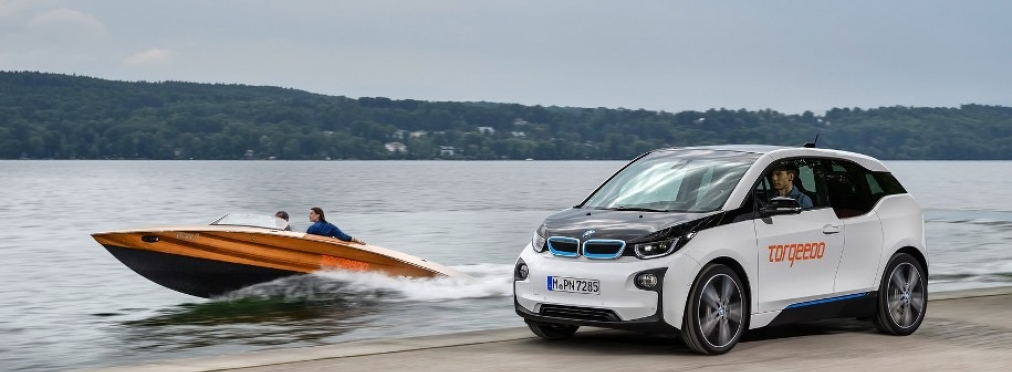 Электрокар BMW i3 будет «делиться» своими батареями с катерами