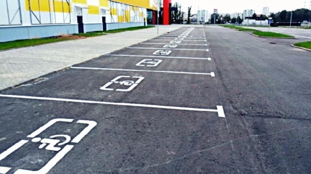 В ГСН появились требования к парковкам для людей с инвалидностью