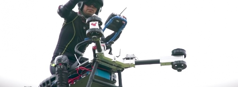 Китаец собственноручно построил летающий мотоцикл
