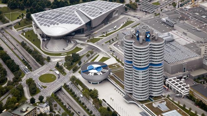 Компанию BMW оштрафовали почти на $500 млн за сырость в багажниках авто