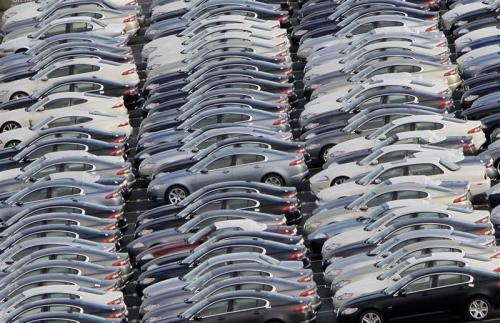 Таможня передала ВСУ более тысячи конфискованных автомобилей