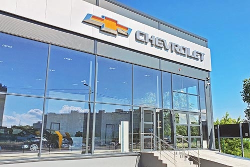 В Украине открылся первый официальный дилерский центр автомобилей Chevrolet доступного сегмента