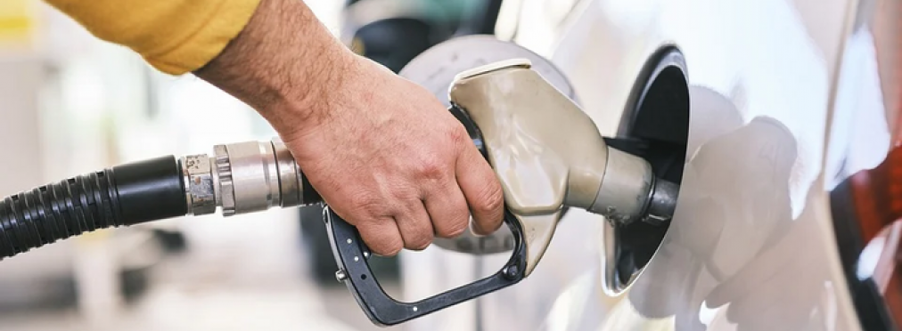 В Украине планируют вернуть акциз на топливо: бензин сразу подорожает почти на 10грн/л.