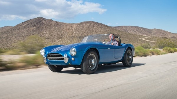 Jaguar D-Type продали на аукционе за рекордные $21,8 млн
