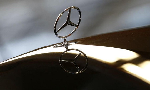 Новая модель Mercedes замечена на тестах