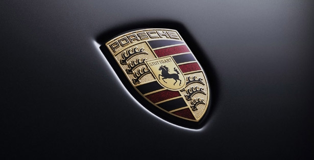 В Украине замечены два автомобиля Porsche с одинаковыми номерными знаками