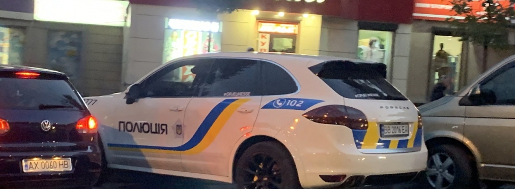 В Украине замечен необычный «полицейский» Porsche Cayenne