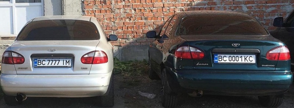 В Украине заметили сразу два «Ланоса» с номерами дороже самих машин