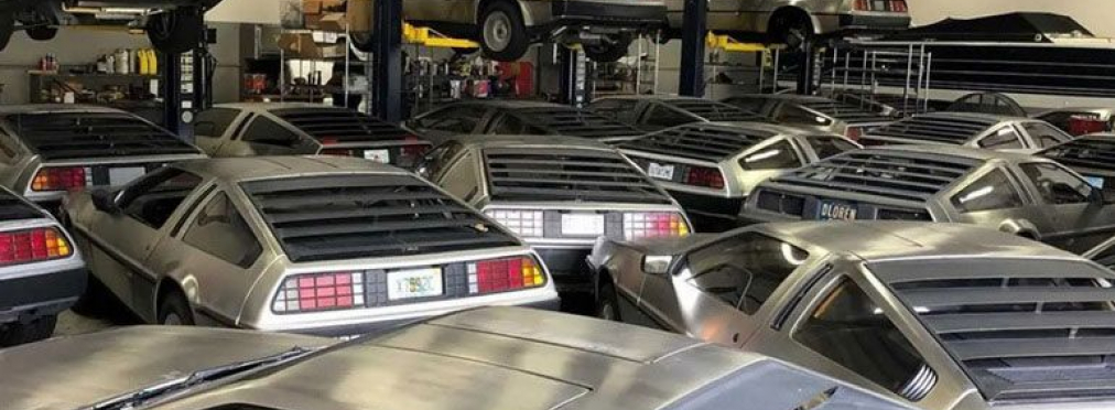 В США обнаружен склад с новыми автомобилями DeLorean DMC-12