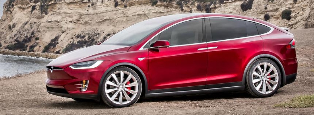 Tesla отзывает тысячи автомобилей из-за «взрывных» батарей