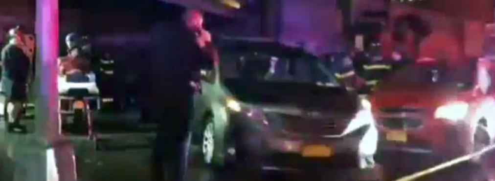 В центре Нью-Йорка автомобиль протаранил толпу