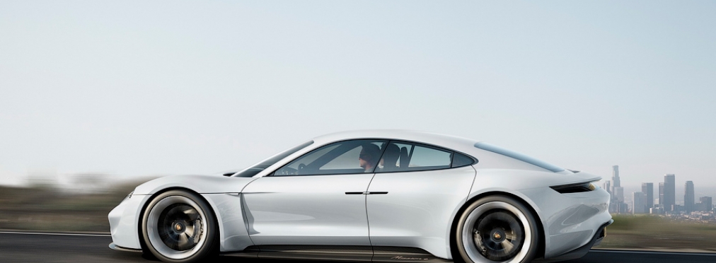 Самая горячая новинка «Ночи премьер» от Porsche