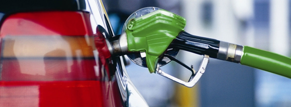 Бензин и оккупация: сколько стоит топливо на АЗС Луганска