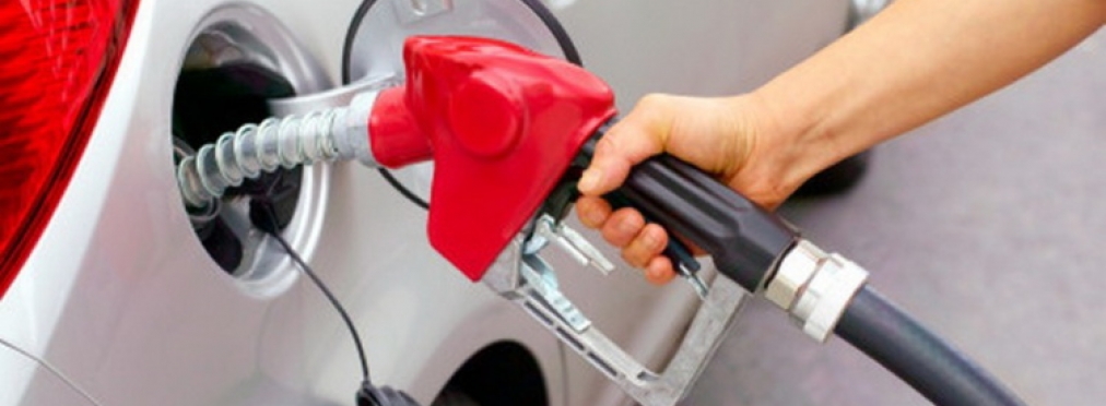 В Украине стремительно дешевеют бензин и дизтопливо