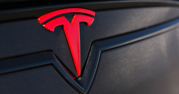 Tesla может выпустить еще один «бюджетный» электрокар