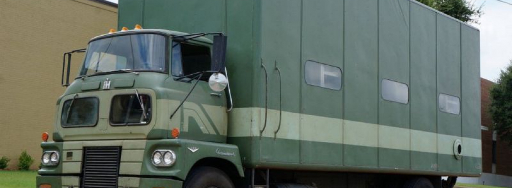 На аукцион выставили грузовик-комбайн из фильма «Живая сталь» 