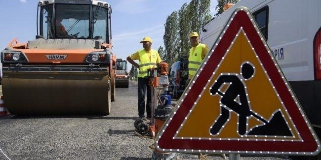 Американцы учили украинских чиновников ремонтировать дороги