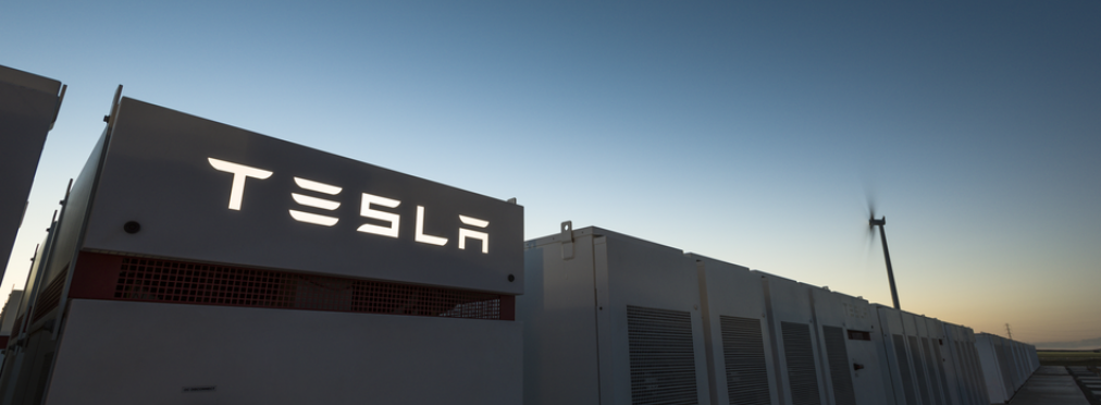 Глава Tesla на спор построил самую большую батарейку в мире