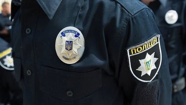 Украинский патрульный попытался уехать на мотоцикле нарушителя и устроил ДТП