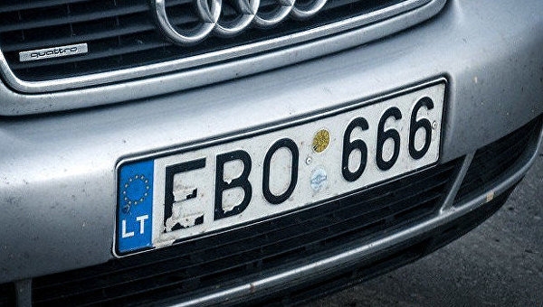 Украинку оштрафовали почти на 4 миллиона гривен за нерастаможенный автомобиль