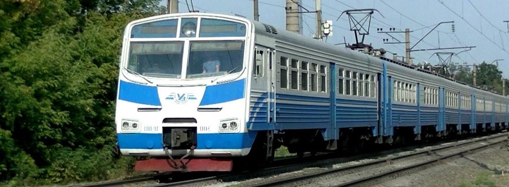 В Крыму поезд снес микроавтобус: пятеро погибших