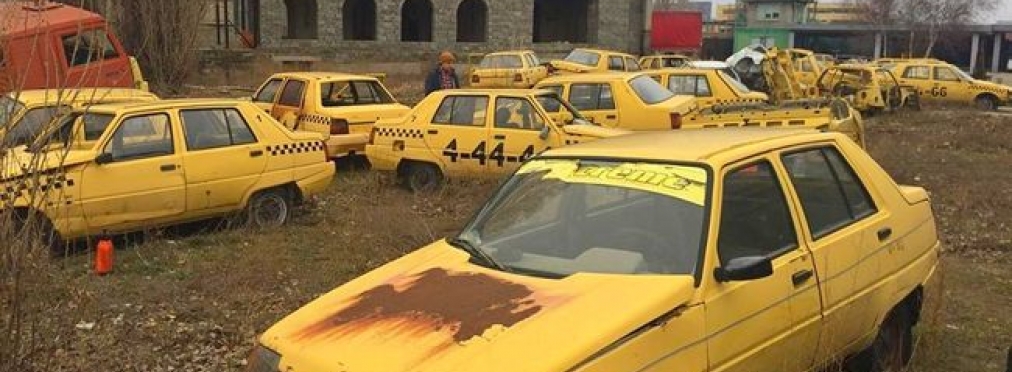 В Украине найден таксопарк с десятками брошенных «Славут»