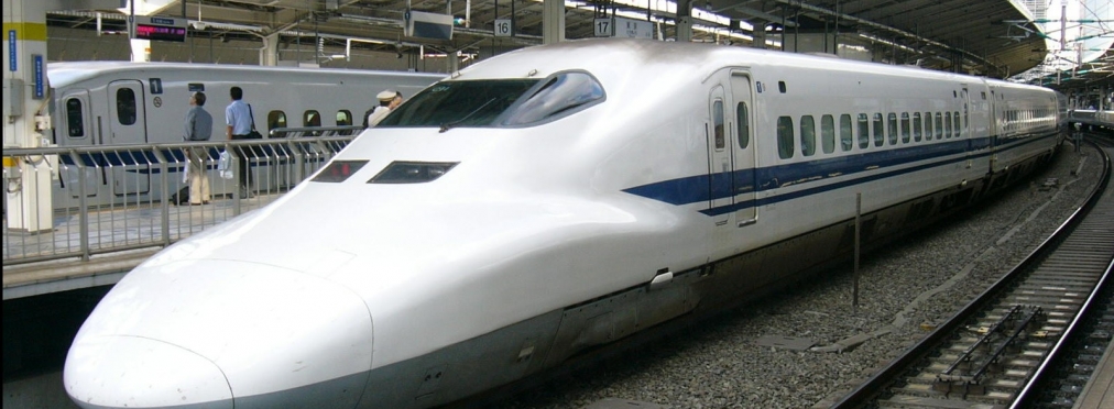 Японцам показали новый «поезд-пулю», который похож на автомобиль