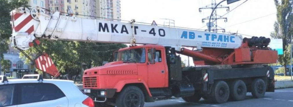 В Киеве замечен редкий КрАЗ с подкатной осью 