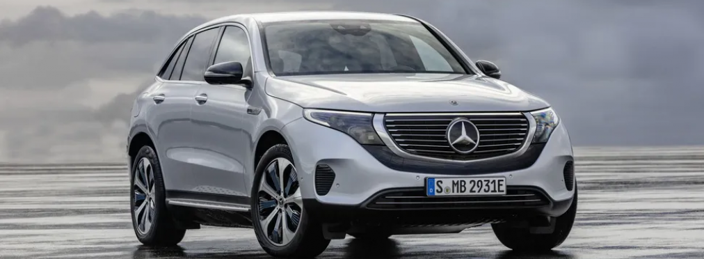 Семейство Mercedes-Benz EQC пополнили две новые версии