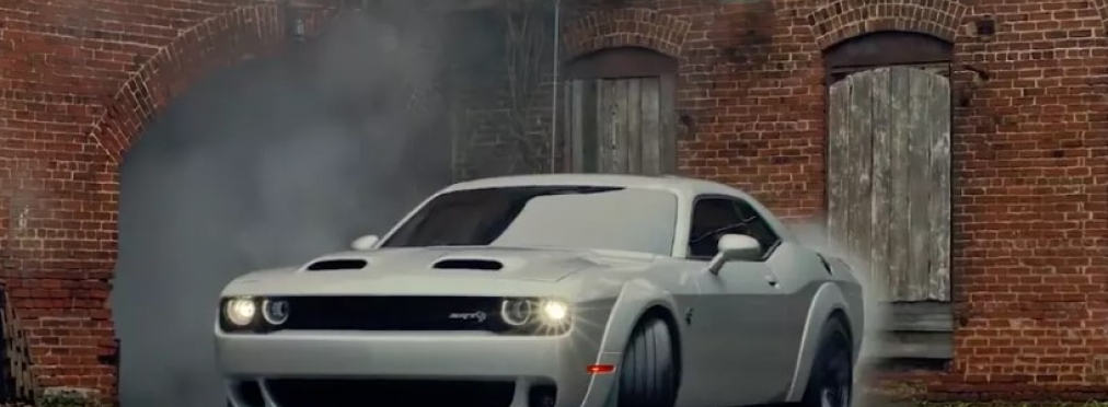 Dodge посвятил ролик для Super Bowl SRT-моделям и Mercedes-Benz