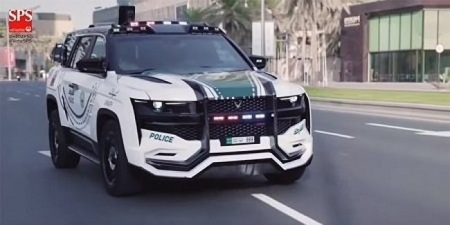 Полиция Дубая получила автомобиль с системой распознавания лиц